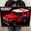 Конструктор джип внежорожник Jeep offroad 910 деталей 1:14 Technic инерционная 3311 красный