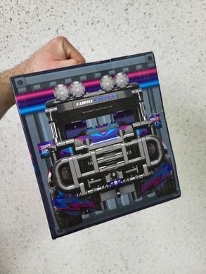Конструктор джип Дефендер киберпанк 768 деталей 1:14 Technic инерционная 9056-2 неоновый
