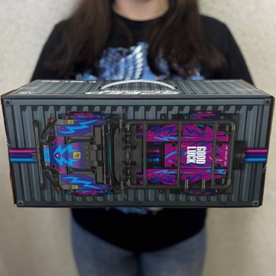 Конструктор джип Дефендер киберпанк 768 деталей 1:14 Technic инерционная 9056-2 неоновый