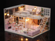 3D Румбокс конструктор дерев'яний деталізований будинок з меблями, підсвічування DIY, рожевий